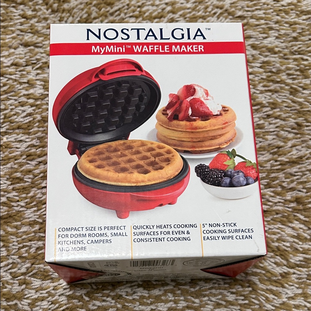 Nostalgia MyMini Red Waffle Maker